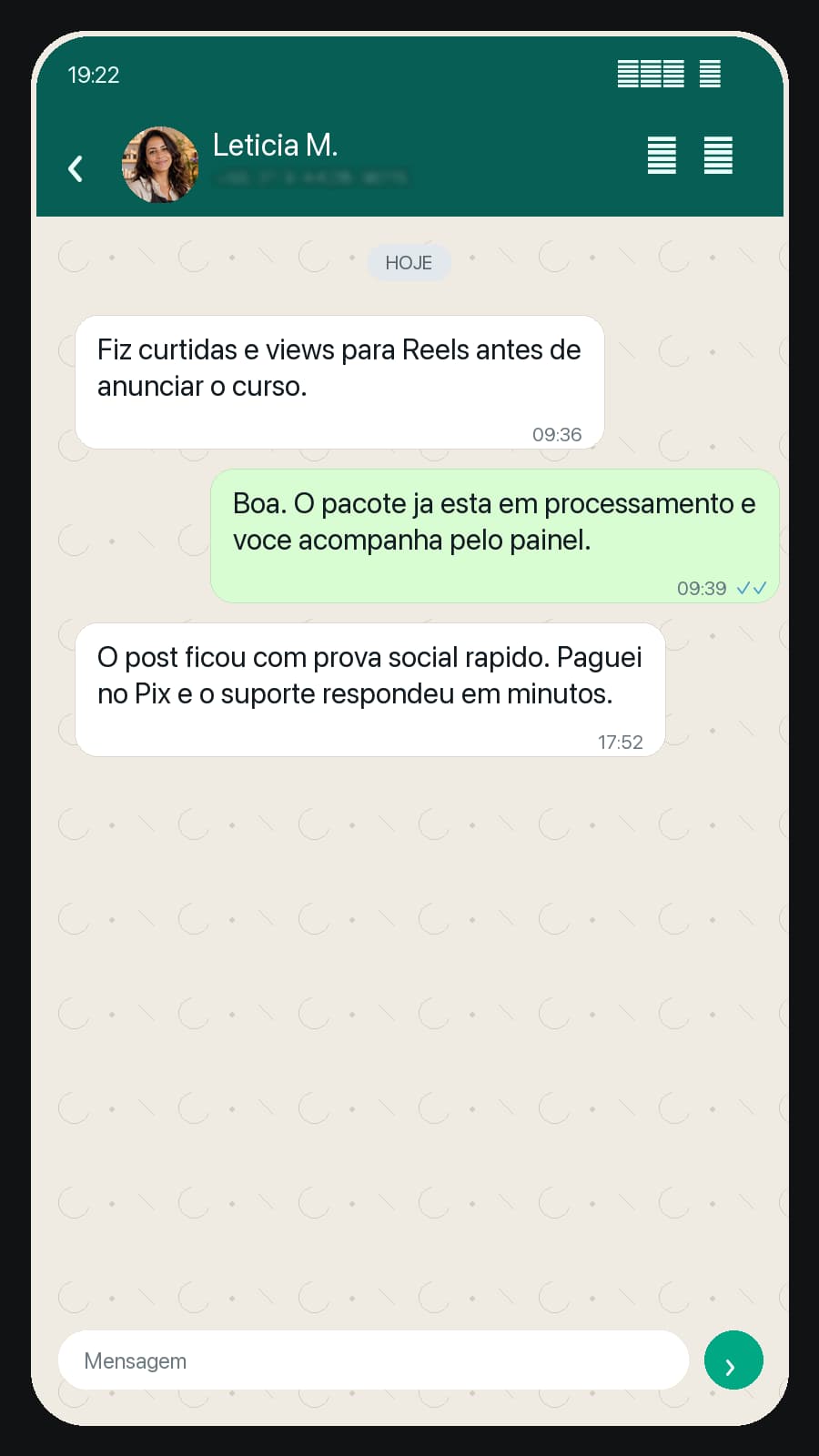 Anonymous chat-style testimonial about Reels likes and views on Subio